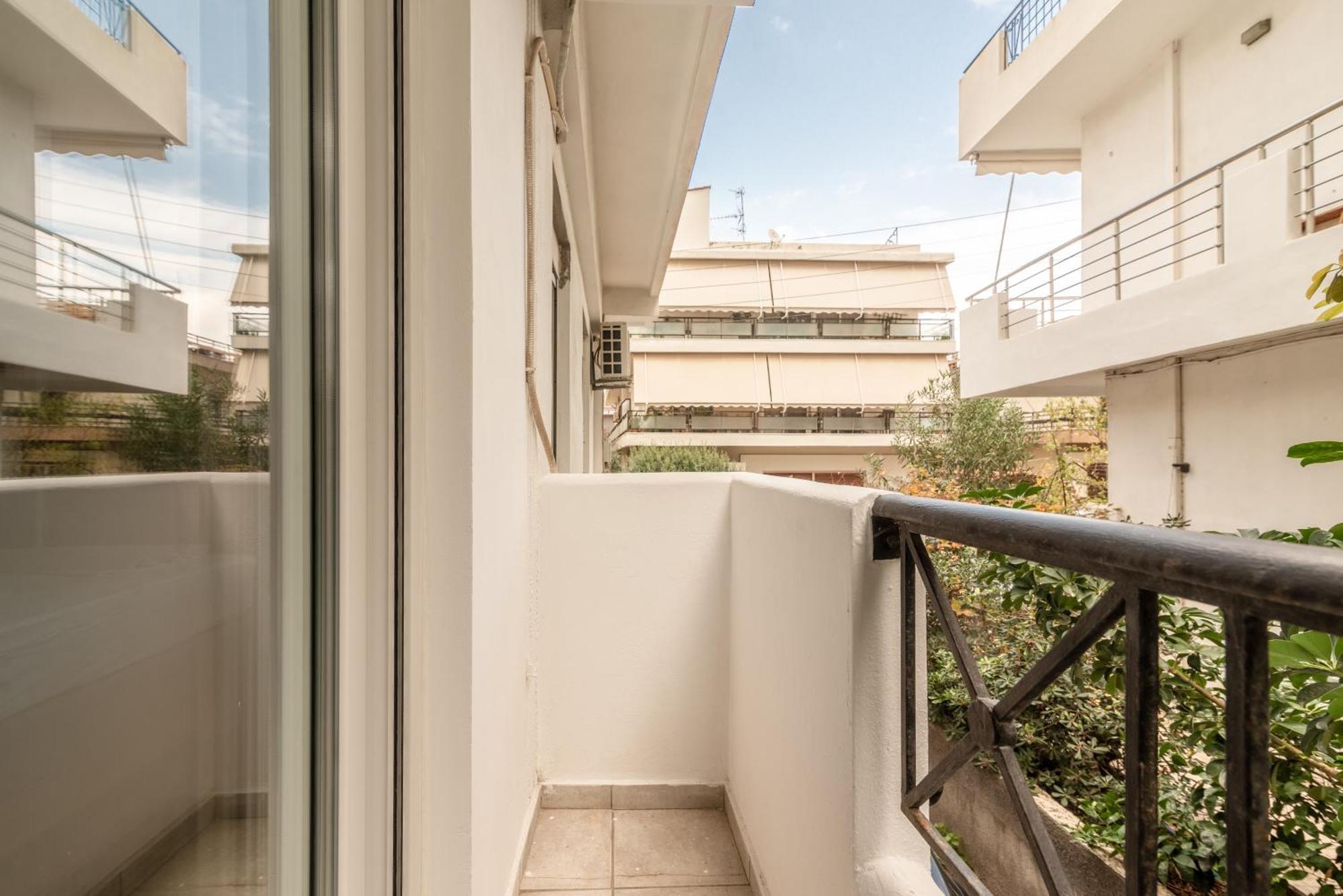Misty Grey Apartment Near City Centre イラクリオン エクステリア 写真