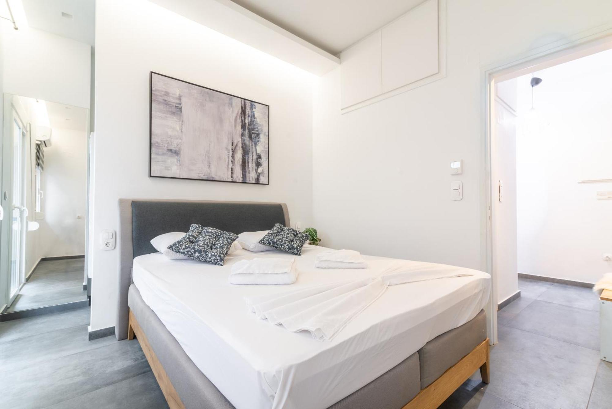 Misty Grey Apartment Near City Centre イラクリオン エクステリア 写真