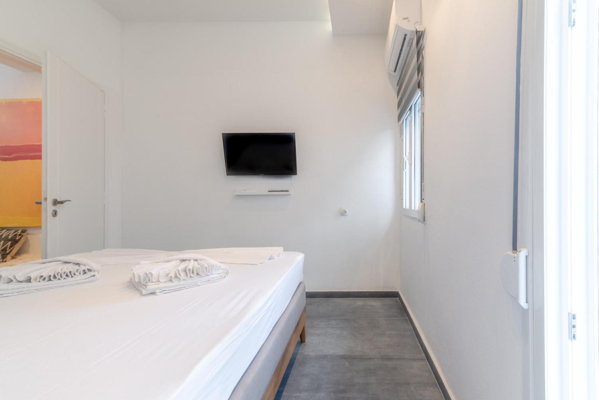 Misty Grey Apartment Near City Centre イラクリオン エクステリア 写真